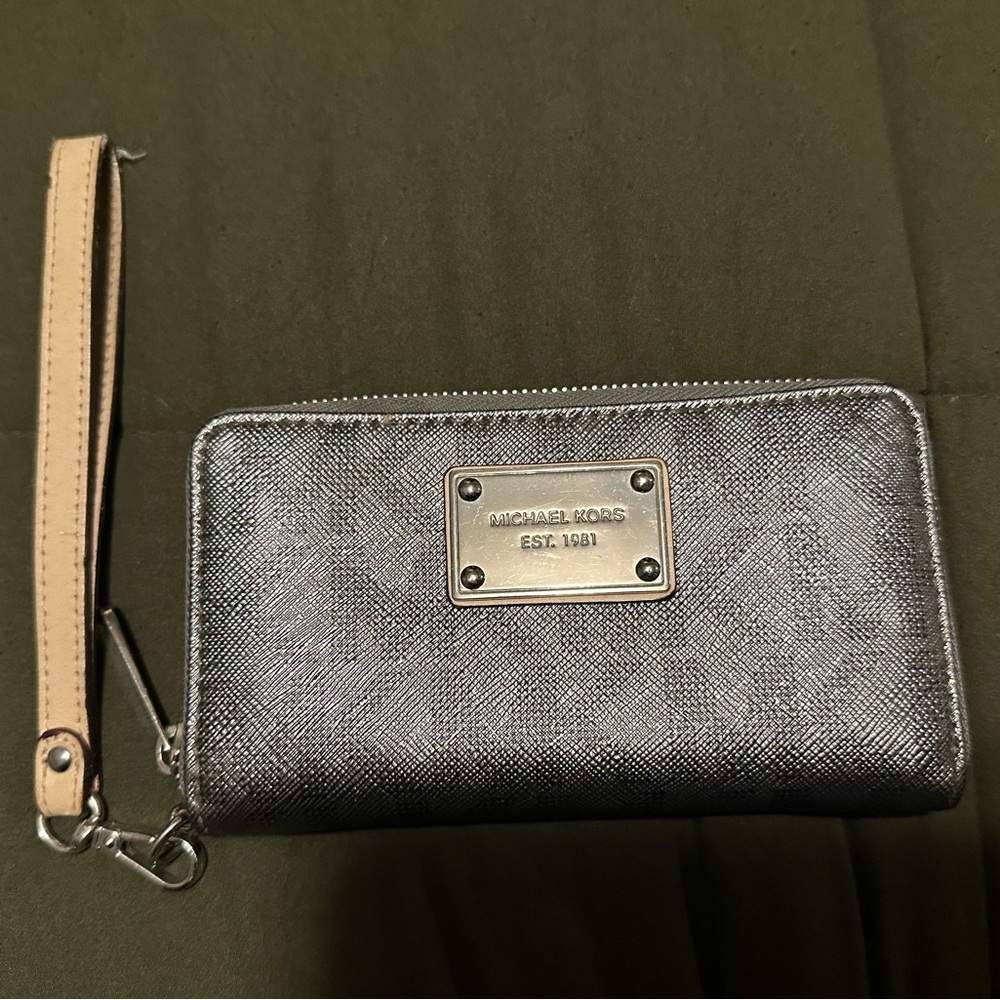 Michael Kors Wristlet
